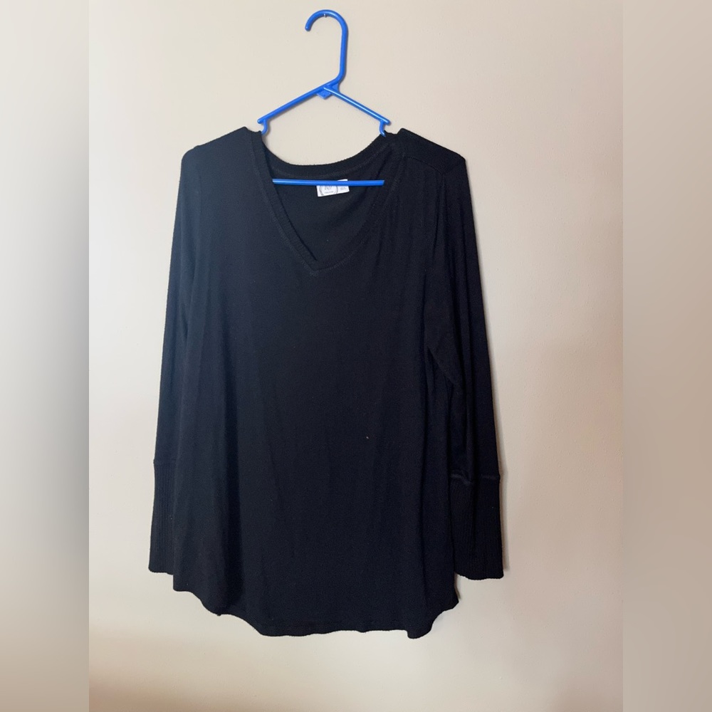 Women’s Black Long Sleeve Sweater